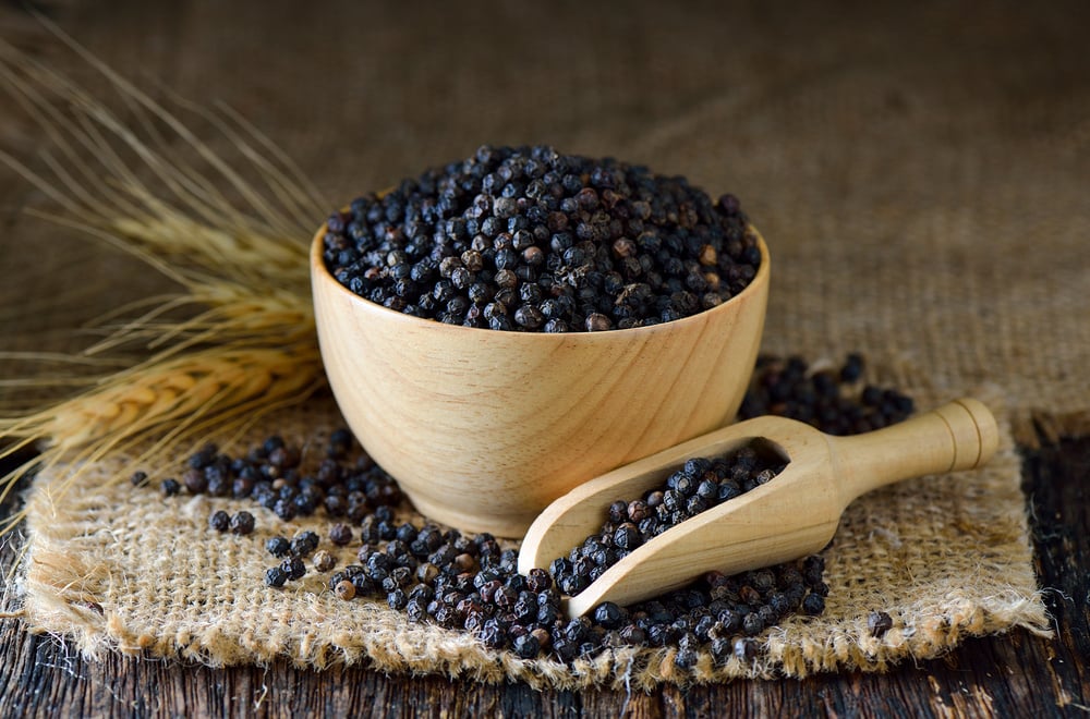 Bowl and Scoop with Black Pepper