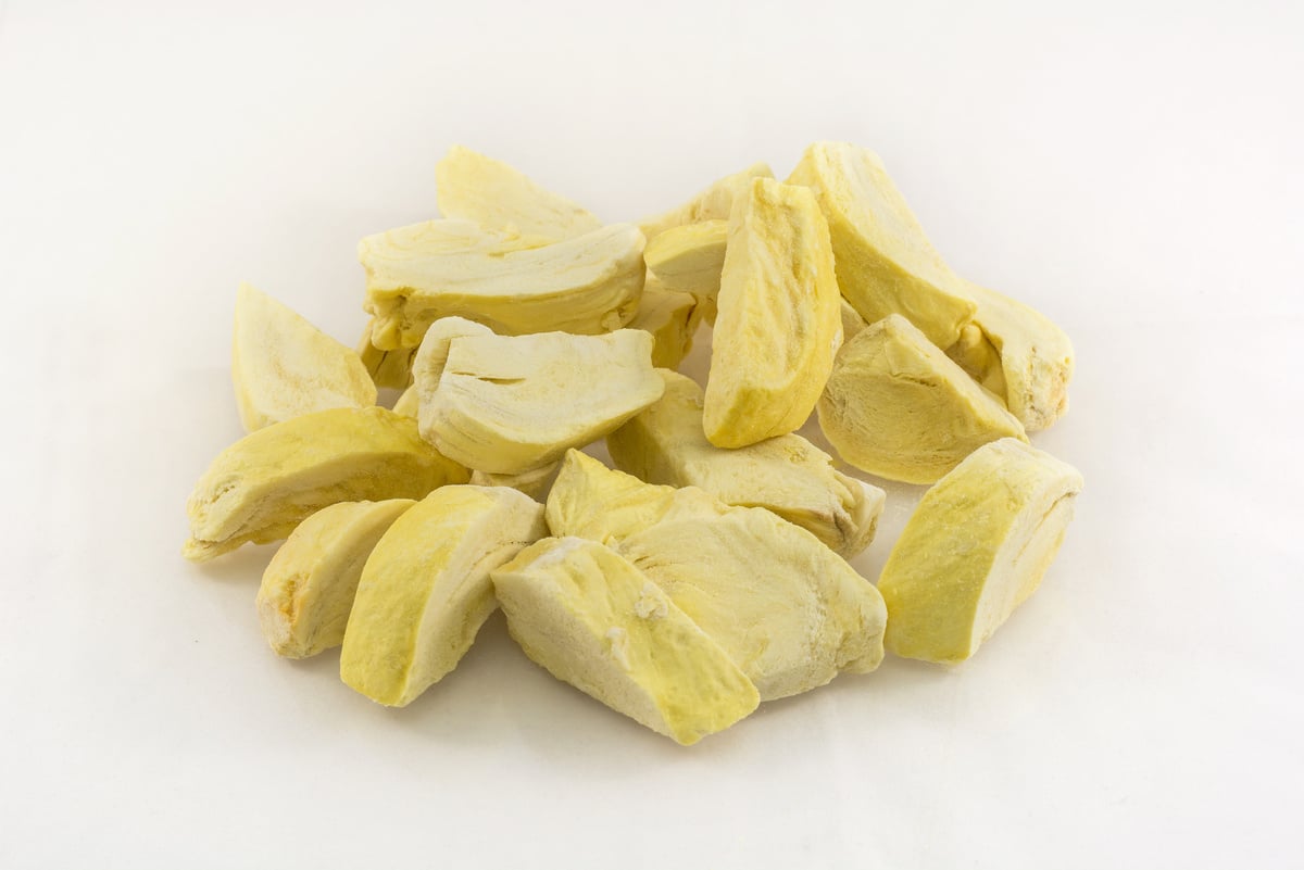 Pieces of durian freeze dry process